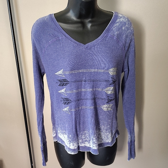BONGO Purple Long Sleeve Arrow Print Top - Picture 1 of 4